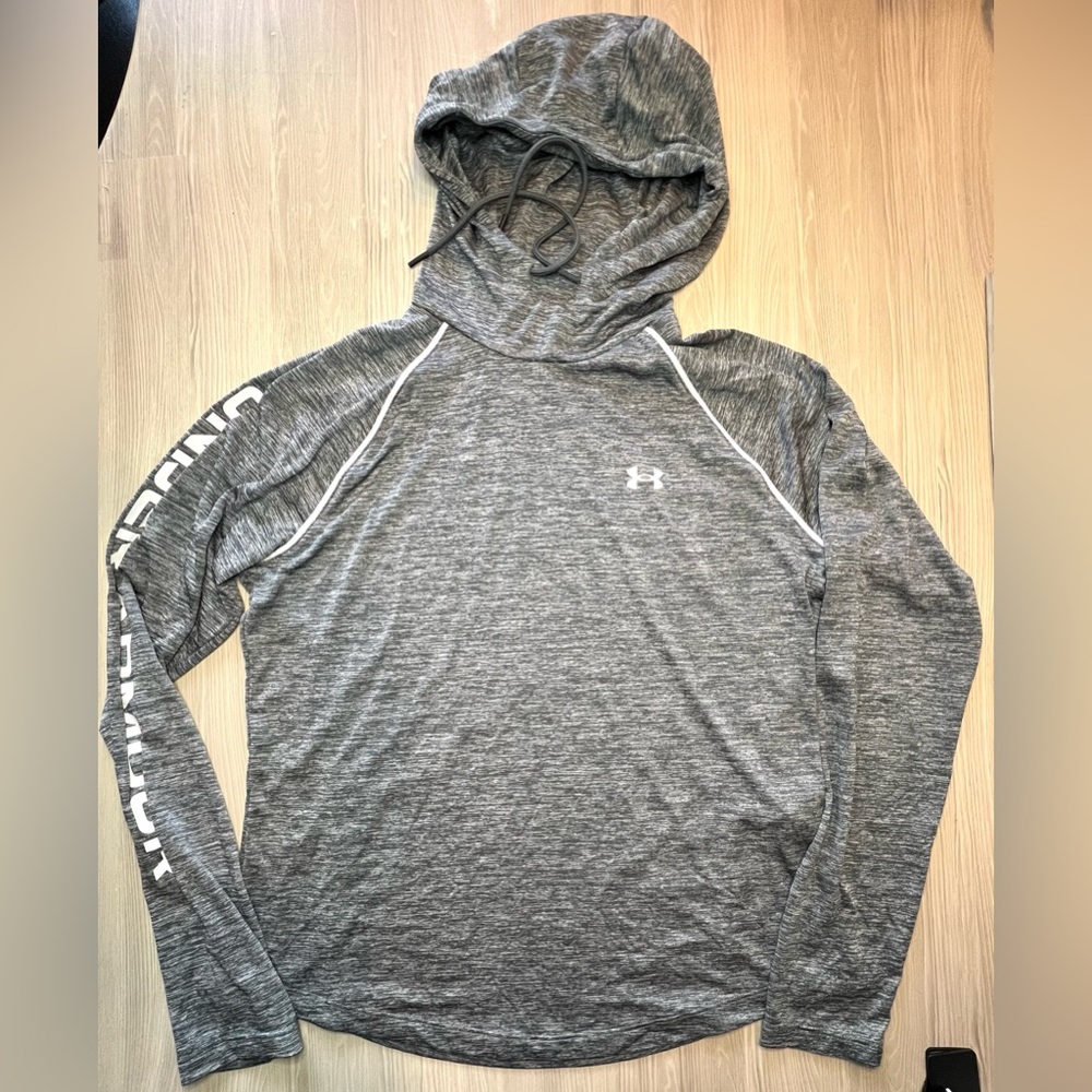 UNDER ARMOUR ~ Women's Long Sleeve Loose Fit Light Weight Hoodie - Large